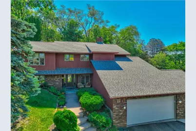 322 N Cudd Avenue, River Falls, WI 54022 - Photo 3