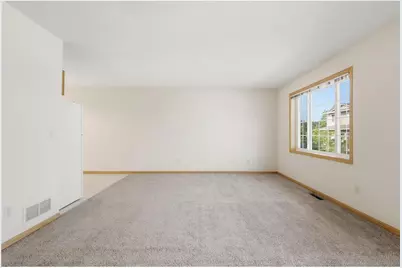 1587 County Road D, Saint Paul, MN 55109 - Photo 9