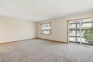 1587 County Road D, Saint Paul, MN 55109 - Photo 5
