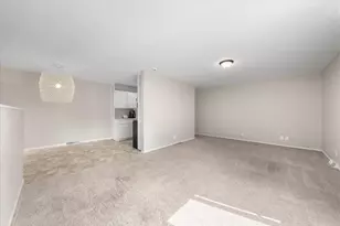 4836 Grenwich Trail, Oakdale, MN 55128 - Photo 5