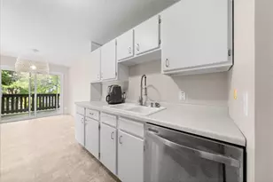 4836 Grenwich Trail, Oakdale, MN 55128 - Photo 13