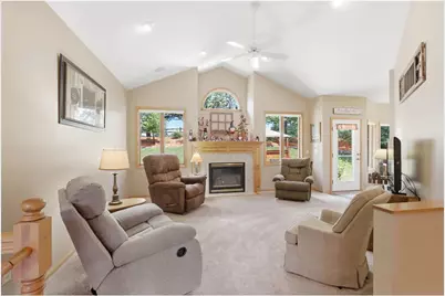 2311 Golf View Drive, River Falls, WI 54022 - Photo 5