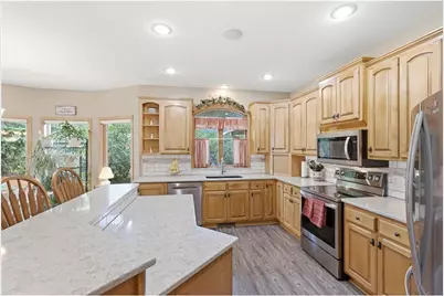 2311 Golf View Drive, River Falls, WI 54022 - Photo 11
