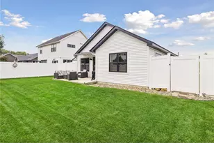3188 Newcastle Dr, River Falls, WI 54022 - Photo 27