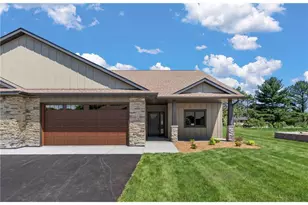 1060 Legend Ln, Troy Township, WI 54022 - Photo 1