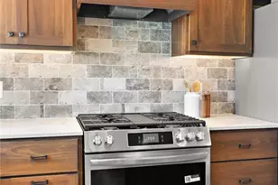 1060 Legend Ln, Troy Township, WI 54022 - Photo 9