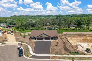 1060 Legend Ln, Troy Township, WI 54022 - Photo 43