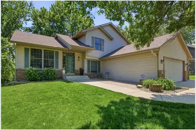 9953 Starlight Drive, Saint Paul, MN 55125 - Photo 3