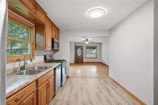 538 N Pearl St, River Falls, WI 54022 - Photo 9