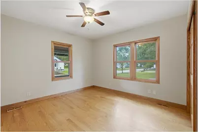538 N Pearl Street, River Falls, WI 54022 - Photo 11