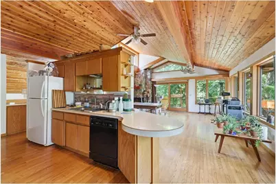 1130 River Drive, River Falls, WI 54022 - Photo 11