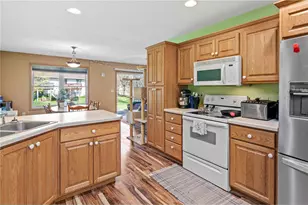 937 Anika Ct, Ellsworth, WI 54011 - Photo 15