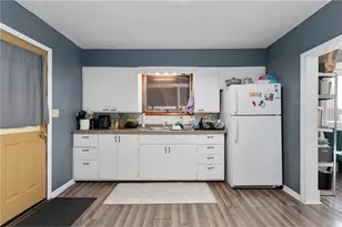 1208 7th St, Menomonie, WI 54751 - Photo 9