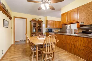 415 N 8th St, River Falls, WI 54022 - Photo 17