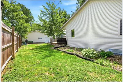 180 S Plum Street, Ellsworth, WI 54011 - Photo 27