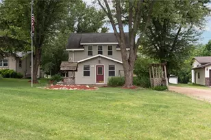 321 Drier St, Durand, WI 54736 - Photo 3