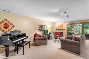 2633 Golf View Dr, River Falls, WI 54022 - Photo 25