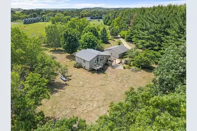 1041 River Drive, River Falls, WI 54022 - Photo 31