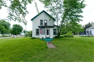 301 N 10th St, Cameron, WI 54822 - Photo 9