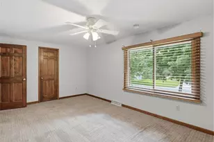 9331 Cedar Forest Rd, Eden Prairie, MN 55347 - Photo 25