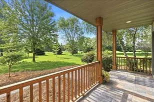 964 Fraser Ln, Hudson, WI 54016 - Photo 5