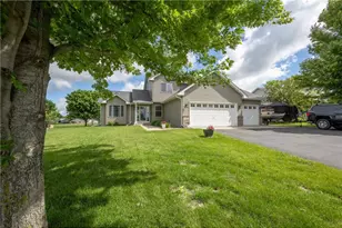 293 Birch St, Baldwin, WI 54002 - Photo 13
