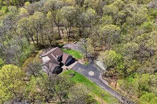 208 Country Oaks Rd, Troy Township, WI 54022 - Photo 3