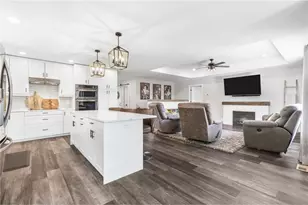 W1202 Oakridge Ct, Spring Valley, WI 54767 - Photo 15