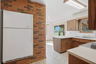 796 Magnor Lake Dr, Clayton, WI 54004 - Photo 11