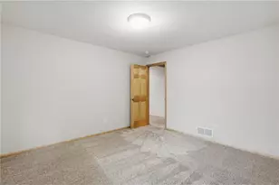 20584 Kearney Path, Lakeville, MN 55044 - Photo 23
