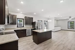 537 N Pearl St, River Falls, WI 54022 - Photo 13