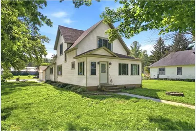 130 N Woodworth Street, Elmwood, WI 54740 - Photo 3