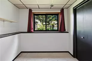 2295 Ariel Ct, Saint Paul, MN 55109 - Photo 29