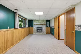 2295 Ariel Ct, Saint Paul, MN 55109 - Photo 25