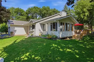 2295 Ariel Ct, Saint Paul, MN 55109 - Photo 3