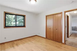 2295 Ariel Ct, Saint Paul, MN 55109 - Photo 21