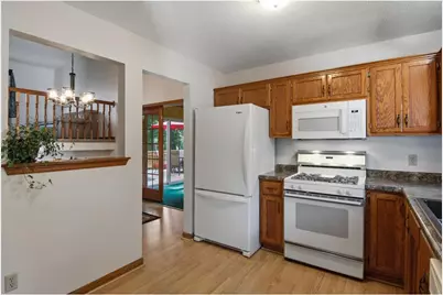 2295 Ariel Court, Saint Paul, MN 55109 - Photo 9
