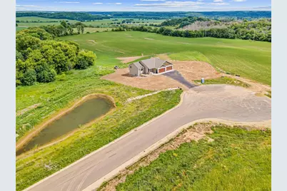 363 Candy Lane, Kinnickinnic Township, WI 54022 - Photo 29