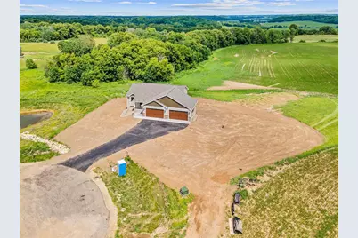 363 Candy Lane, Kinnickinnic Township, WI 54022 - Photo 31