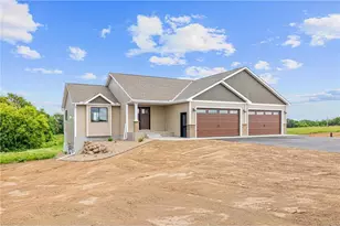 363 Candy Ln, Kinnickinnic Township, WI 54022 - Photo 27