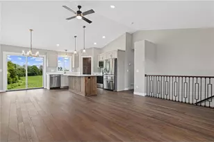 363 Candy Ln, Kinnickinnic Township, WI 54022 - Photo 7