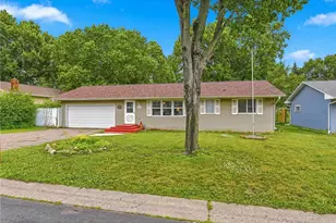 925 Roosevelt St, River Falls, WI 54022 - Photo 35