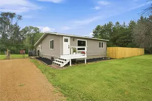 1908 90th St, New Richmond, WI 54017 - Photo 3