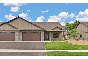 1043 Legend Ln, River Falls, WI 54022 - Photo 1