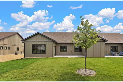 1043 Legend Lane, Troy Township, WI 54022 - Photo 35