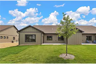 1043 Legend Ln, Troy Township, WI 54022 - Photo 35
