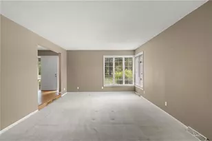 698 Badlands Rd, Hudson, WI 54016 - Photo 7