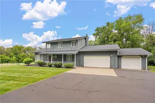 698 Badlands Rd, Hudson, WI 54016 - Photo 3