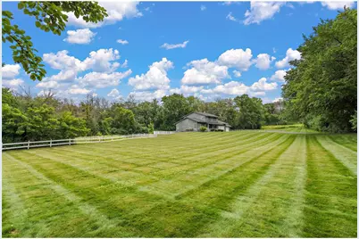 698 Badlands Road, Hudson, WI 54016 - Photo 5