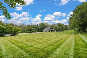 698 Badlands Rd, Hudson, WI 54016 - Photo 5